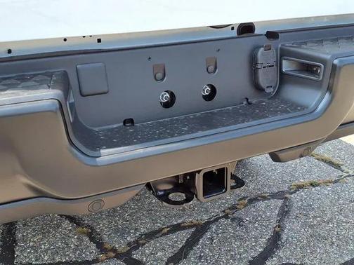 2025 RAM 2500 Tradesman Crew Cab 4x4 6'4' Box