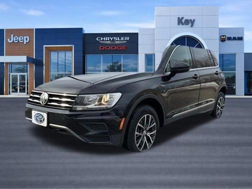 Deep Black 2020 Volkswagen Tiguan 2.0T SE 4MOTION