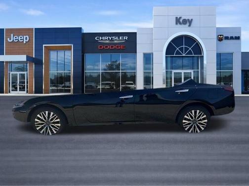 Super Black Clearcoat 2023 Nissan Altima 2.5 SV