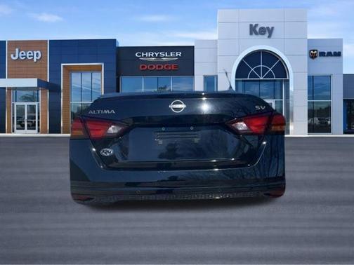 Super Black Clearcoat 2023 Nissan Altima 2.5 SV