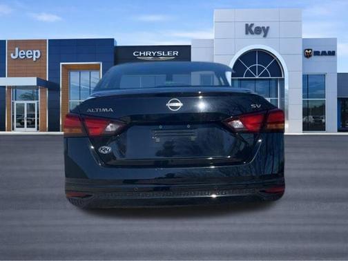 Super Black Clearcoat 2023 Nissan Altima 2.5 SV