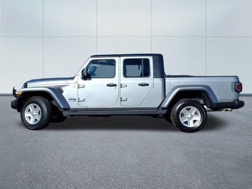 2021 Jeep Gladiator Sport S