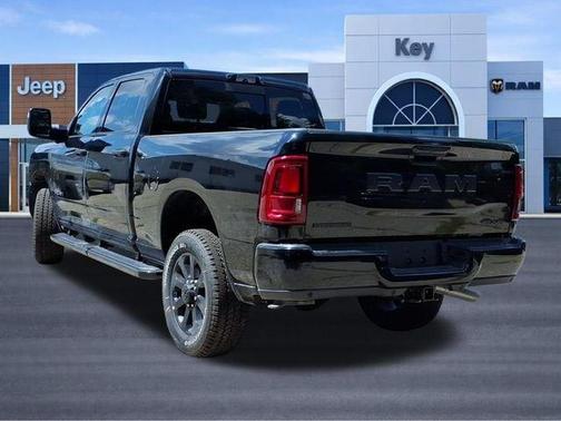 Diamond Black Crystal Pearl-Coat  Paint 2026 RAM 3500 Big Horn Crew Cab 4x4 6'4' Box