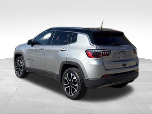 Billet Silver Metallic Clearcoat 2022 Jeep Compass Limited