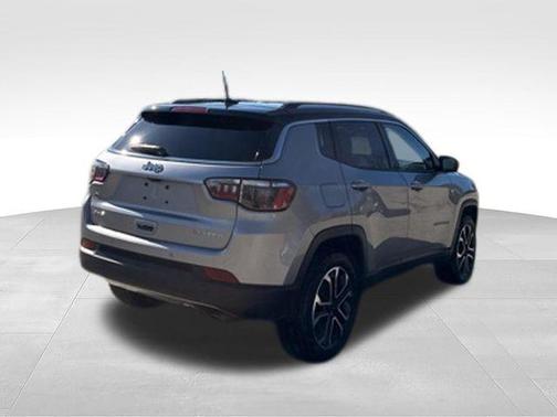 Billet Silver Metallic Clearcoat 2022 Jeep Compass Limited