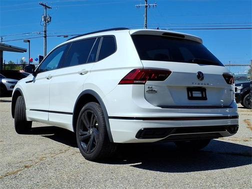 2024 Volkswagen Tiguan 2.0T SE R-Line Black 4MOTION