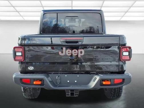 2026 Jeep Gladiator Mojave 4x4