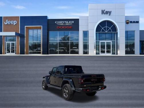 Black Clearcoat 2022 Jeep Gladiator Rubicon