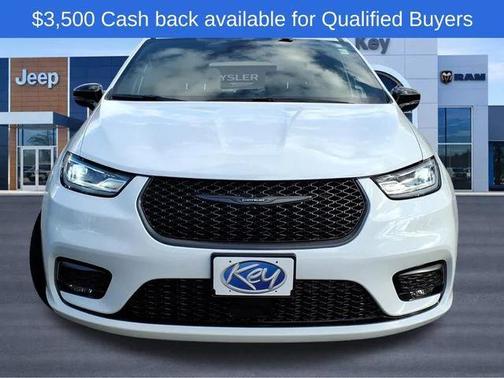 2026 Chrysler Pacifica L