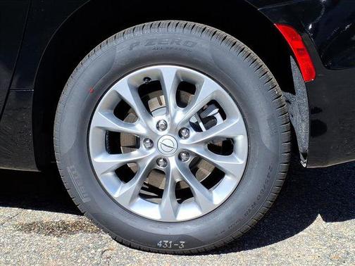 2026 Chrysler Pacifica L