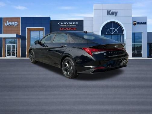2023 Hyundai ELANTRA HEV Blue