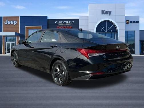2023 Hyundai ELANTRA HEV Blue