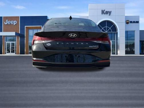 2023 Hyundai ELANTRA HEV Blue
