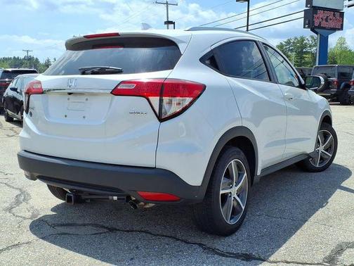 White 2022 Honda HR-V EX-L