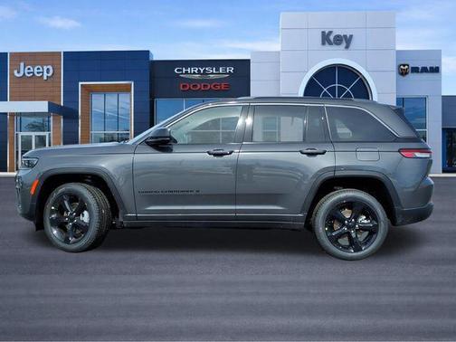Baltic Gray Metallic Clearcoat 2026 Jeep Grand Cherokee Limited