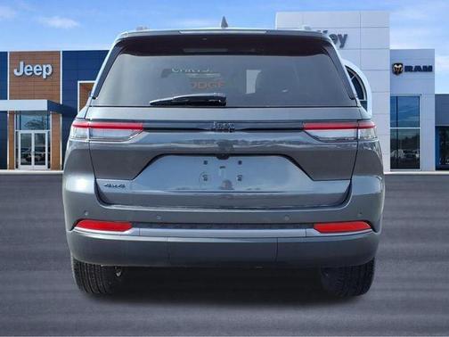 Baltic Gray Metallic Clearcoat 2026 Jeep Grand Cherokee Limited