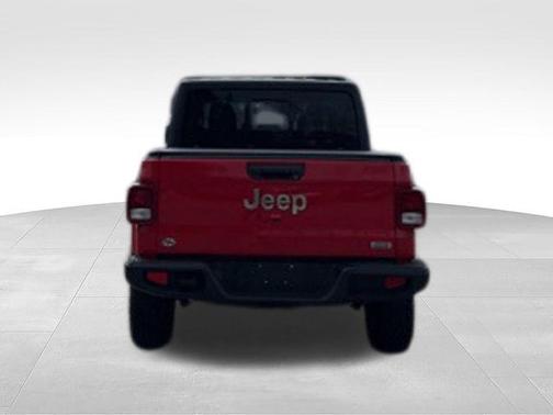 Firecracker Red Clearcoat 2022 Jeep Gladiator Overland