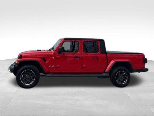 Firecracker Red Clearcoat 2022 Jeep Gladiator Overland