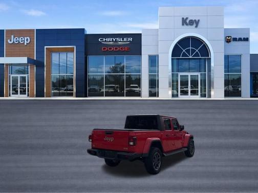 Firecracker Red Clearcoat 2022 Jeep Gladiator Overland