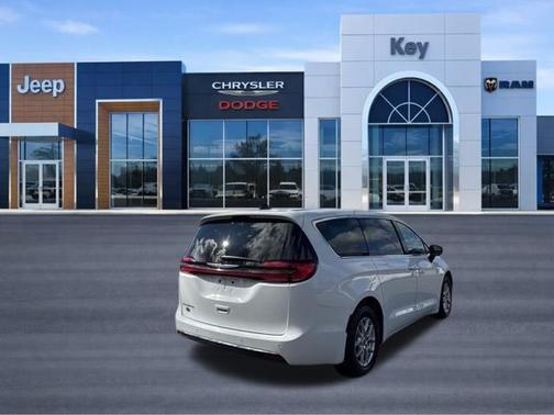 Bright White Clearcoat 2024 Chrysler Pacifica Touring L