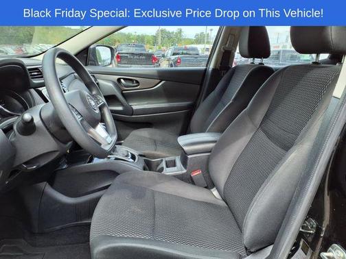 2022 Nissan Rogue Sport S