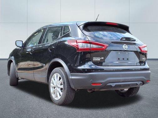 2022 Nissan Rogue Sport S