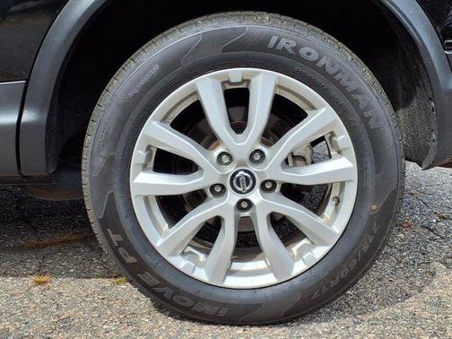 2022 Nissan Rogue Sport S