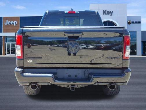 Diamond Black Crystal Pearlcoat 2021 RAM 1500 Big Horn/Lone Star