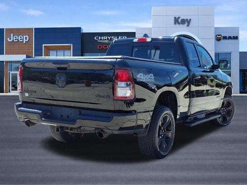 Diamond Black Crystal Pearlcoat 2021 RAM 1500 Big Horn/Lone Star