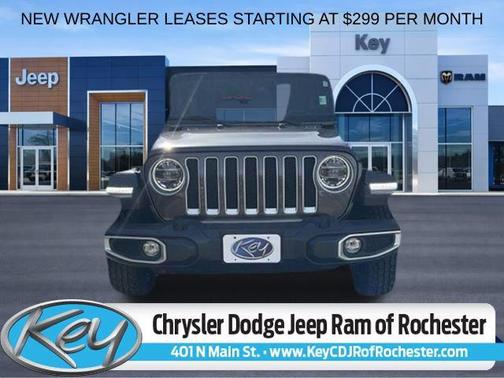 Granite Crystal Metallic Clearcoat 2022 Jeep Wrangler Unlimited Sahara