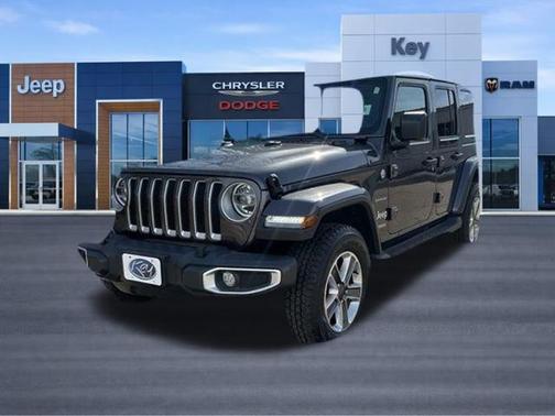 Granite Crystal Metallic Clearcoat 2022 Jeep Wrangler Unlimited Sahara