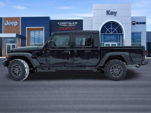 Black Clearcoat 2026 Jeep Gladiator Sport S