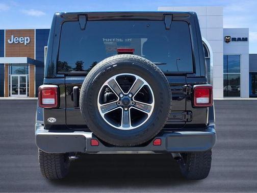 Black Clearcoat 2023 Jeep Wrangler 4-Door Sahara