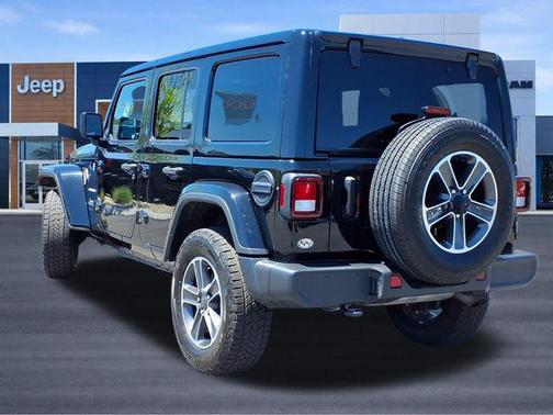 Black Clearcoat 2023 Jeep Wrangler 4-Door Sahara