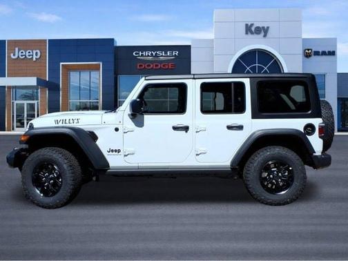 Bright White Clearcoat 2027 Jeep Wrangler Willys