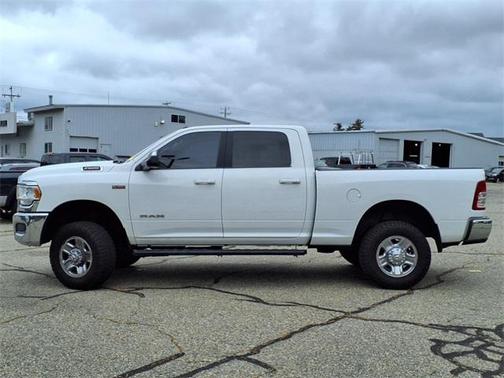 2022 RAM 2500 Big Horn Crew Cab 4x4 6'4' Box