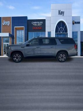 2021 GMC Yukon XL 4WD AT4