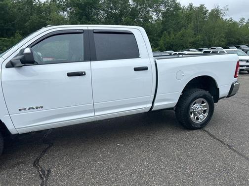 2022 RAM 2500 Big Horn Crew Cab 4x4 6'4' Box