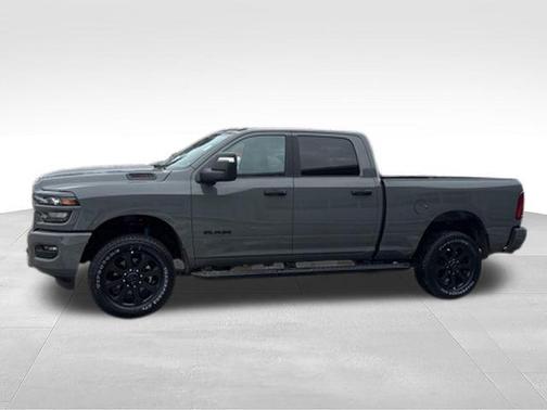Ceramic Gray Clearcoat 2026 RAM 2500 Big Horn Crew Cab 4x4 6'4' Box