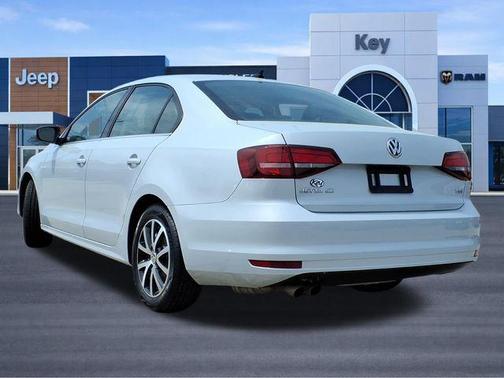 White 2017 Volkswagen Jetta 1.4T SE