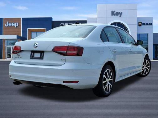 White 2017 Volkswagen Jetta 1.4T SE