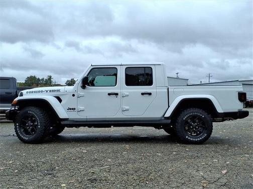 2025 Jeep Gladiator High Tide