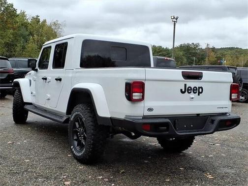 2025 Jeep Gladiator High Tide