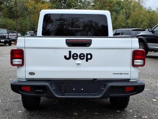 2025 Jeep Gladiator High Tide