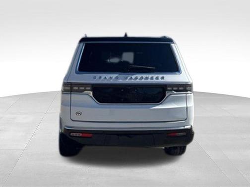2023 Jeep Grand Wagoneer L Series II 4x4