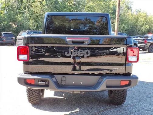 2025 Jeep Gladiator High Tide