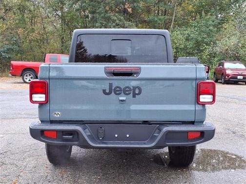 2025 Jeep Gladiator Sport S