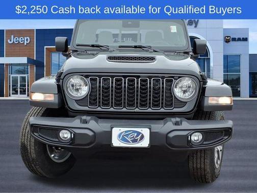 Black Clearcoat 2025 Jeep Gladiator Sport S