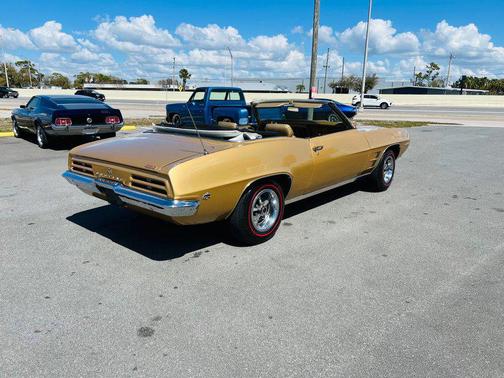 1969 Pontiac Firebird 