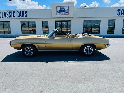 1969 Pontiac Firebird 